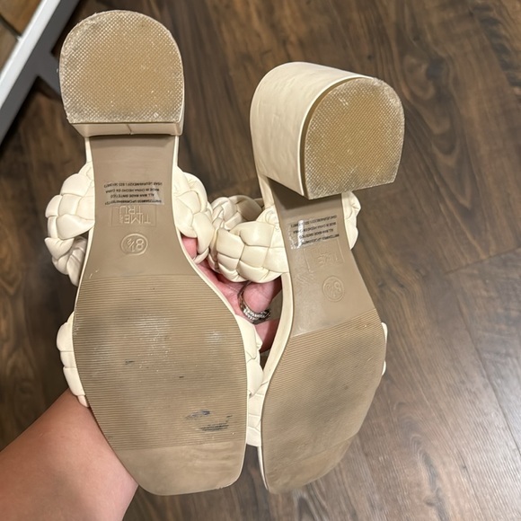Time & tru braided heel sandals. 👡 Off white color. Size 8.5. Worn once - Picture 3 of 4